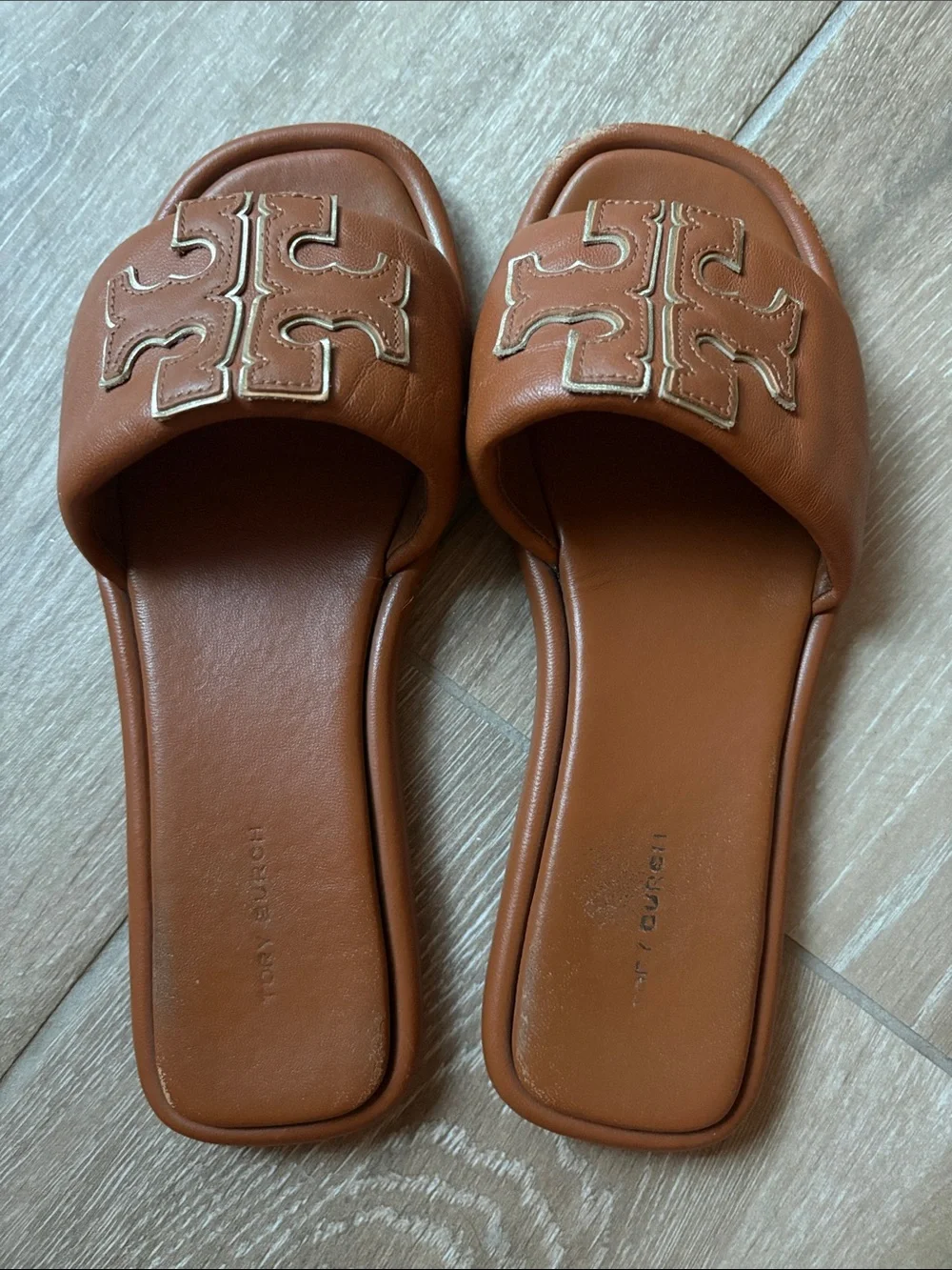 Tory Burch tory burch